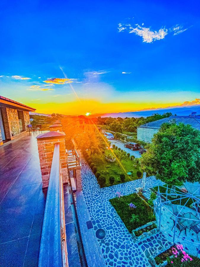 Chateau Iqaltʼo Bagian luar foto
