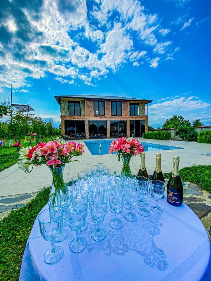 Chateau Iqaltʼo Bagian luar foto